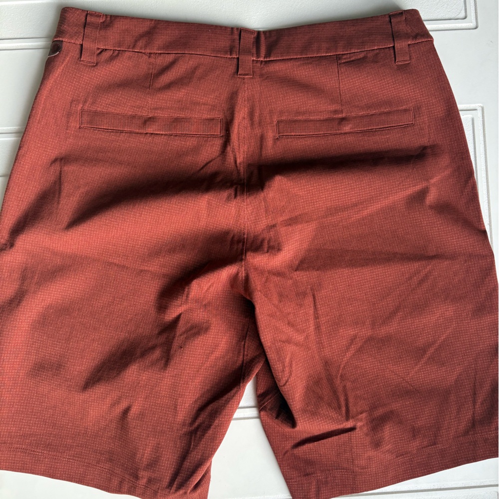 Lululemon Men’s Commission Classic Fit 9” Shorts Rust Orange Size 30 - Picture 6 of 7